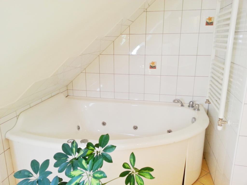 Gastehaus Zur Schonen Aussicht Bed & Breakfast Spitz an der Donau Room photo