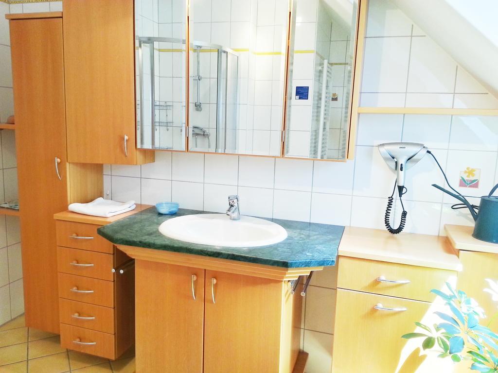 Gastehaus Zur Schonen Aussicht Bed & Breakfast Spitz an der Donau Room photo